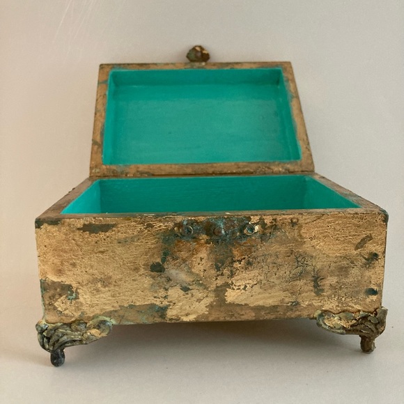 Original oil print decoupage and gilded. Exclusive. . Jewelry box *Hand made.* - Picture 5 of 8